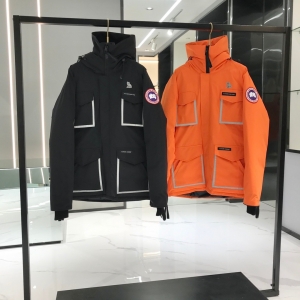 加拿大鹅猫头鹰联名反光口袋夹克羽绒服