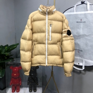 ️MONCLER蒙口 立领短款羽绒服 