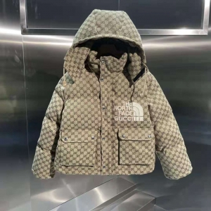 GUCCI 北面联名款羽绒服，颜色：花色。码数：XS S M