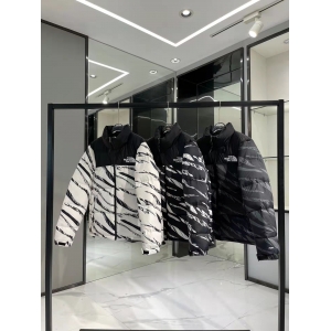 ED5F 斑马 TNF “ZebraLogoPattern”