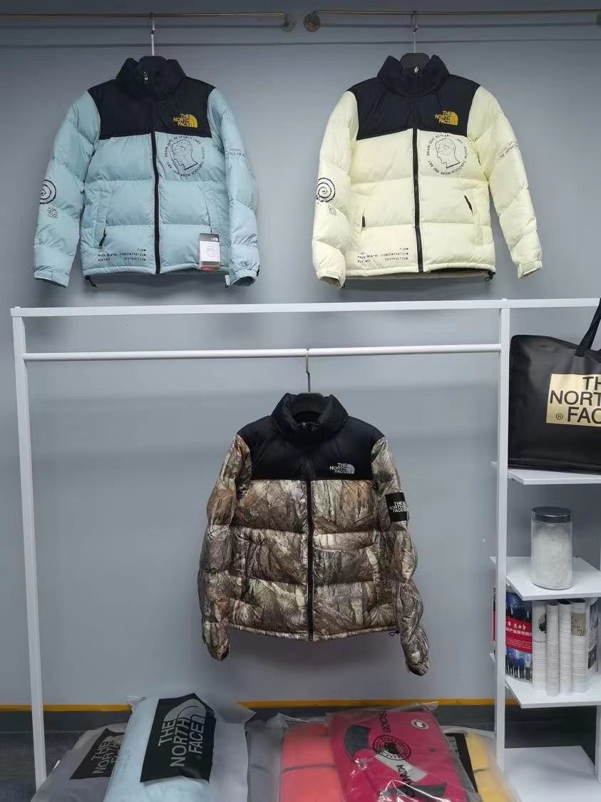 落叶可收纳连帽羽绒服 700蓬 男女同款(图1)
