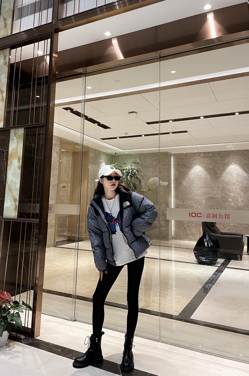 TNF北面联名款羽绒服 跨界联名(图40)