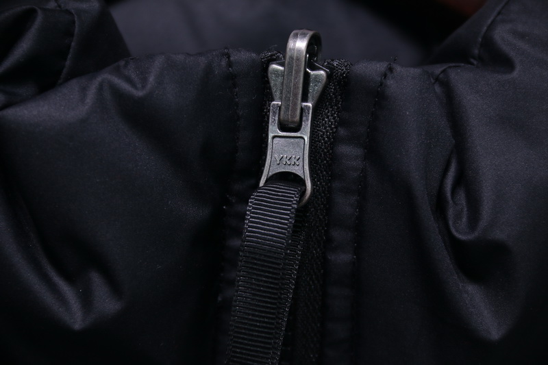 ED5F 斑马 TNF “ZebraLogoPattern”斑马羽绒服 两色 黑色-白色 尺码 S M L XL(图8)