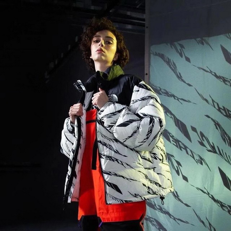 ED5F 斑马 TNF “ZebraLogoPattern”斑马羽绒服 两色 黑色-白色 尺码 S M L XL(图7)