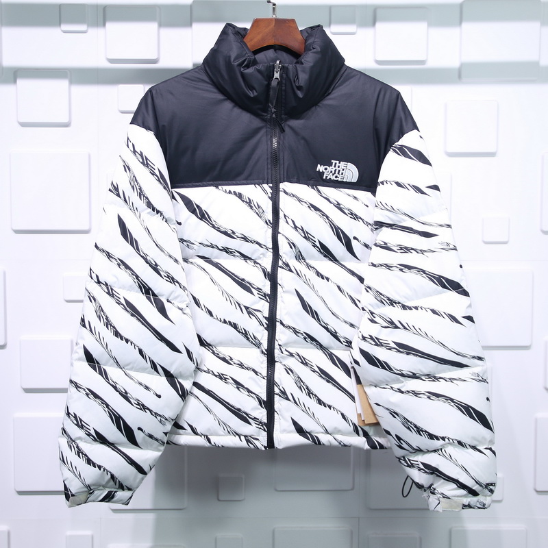 ED5F 斑马 TNF “ZebraLogoPattern”斑马羽绒服 两色 黑色-白色 尺码 S M L XL(图9)