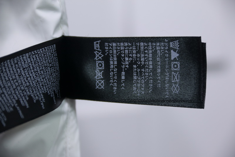 ED5F 斑马 TNF “ZebraLogoPattern”斑马羽绒服 两色 黑色-白色 尺码 S M L XL(图33)