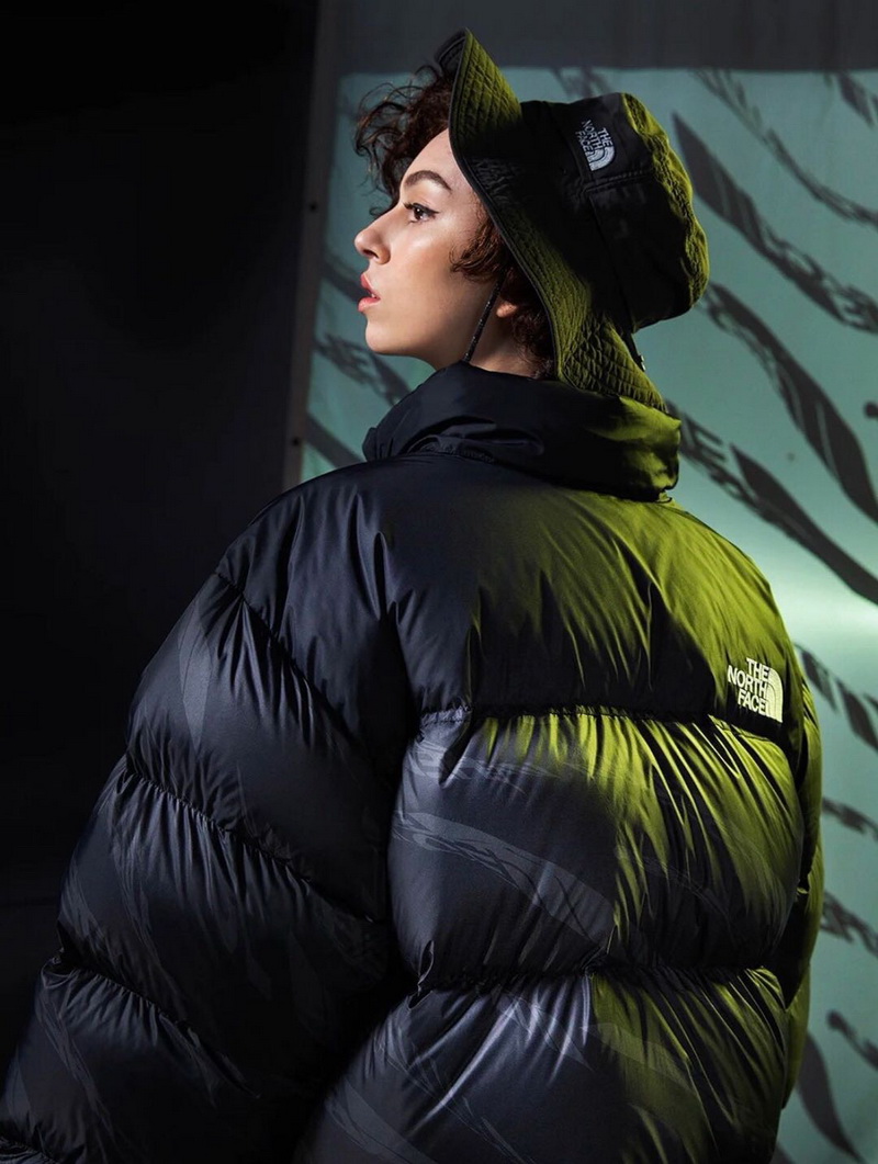 ED5F 斑马 TNF “ZebraLogoPattern”斑马羽绒服 两色 黑色-白色 尺码 S M L XL(图25)